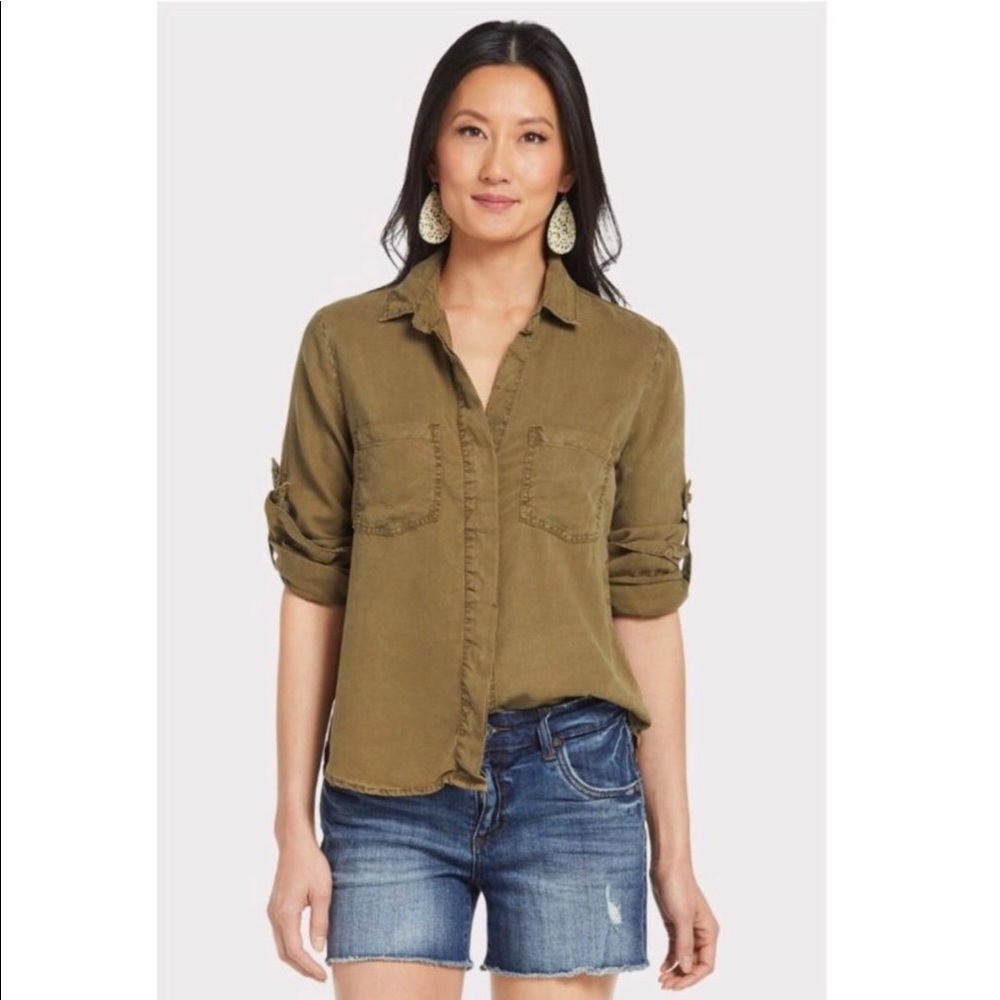Cloth & Stone Button Down Long Sleeves Shirt